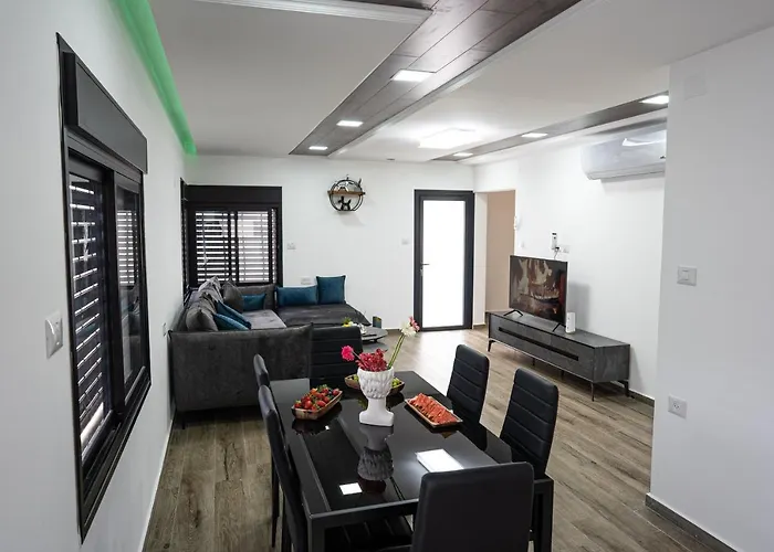 Bitra Hermon Suites